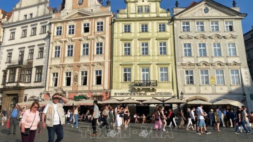 Czechs show growing favourable views of Vietnamese community